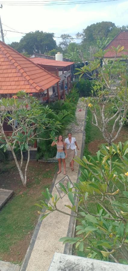 Dream Beach Hostel Lembongan Экстерьер фото
