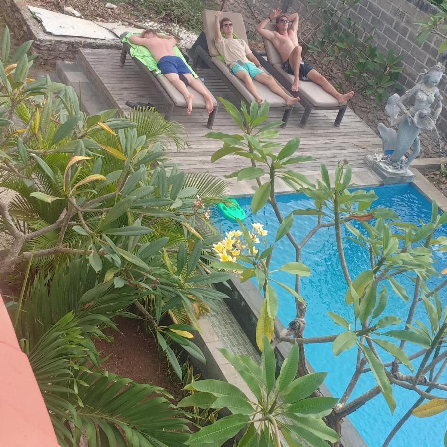 Dream Beach Hostel Lembongan Экстерьер фото