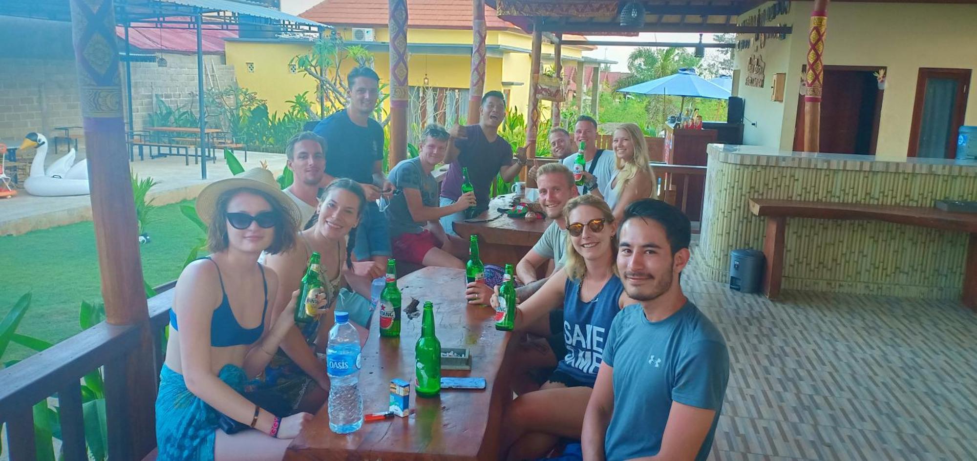 Dream Beach Hostel Lembongan Экстерьер фото