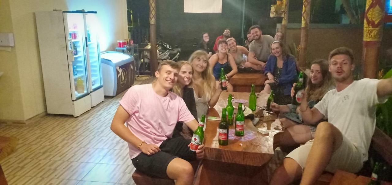 Dream Beach Hostel Lembongan Экстерьер фото