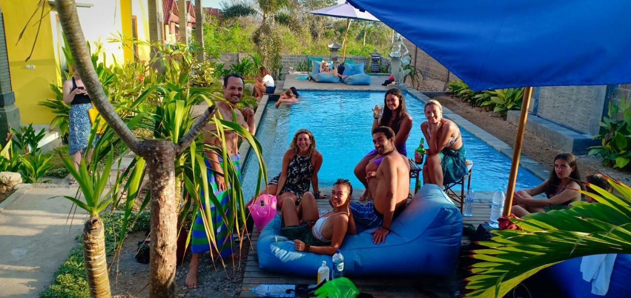 Dream Beach Hostel Lembongan Экстерьер фото